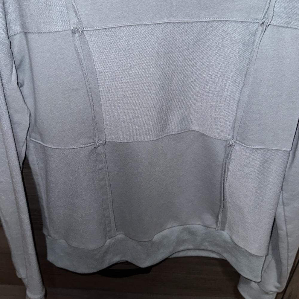 Hem and Thread top!💙 - Picture 4 of 4
